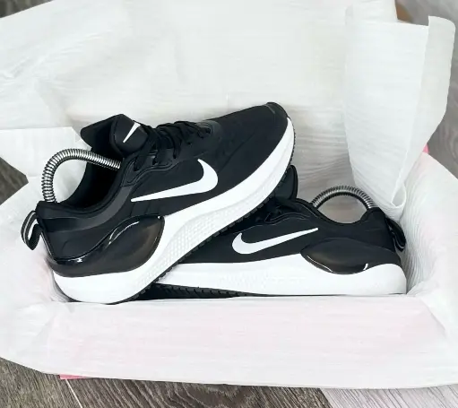 Nike zoom dama ref 4-25